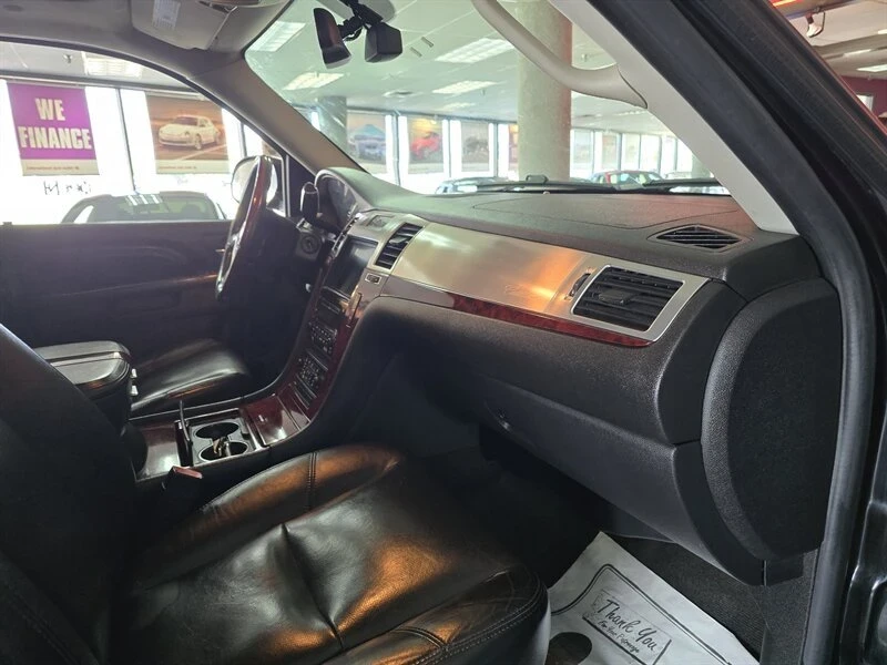 2010 Cadillac Escalade & EXT 3rd Gen - Image 16 of 20