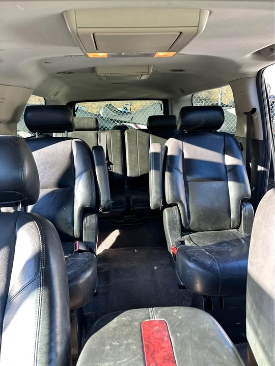 2010 Cadillac Escalade & EXT 3rd Gen - Image 6 of 8
