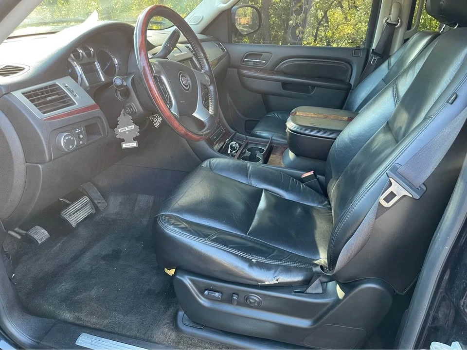 2010 Cadillac Escalade & EXT 3rd Gen - Image 15 of 19
