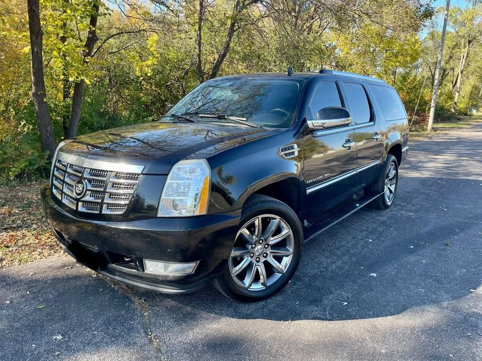 2010 Cadillac Escalade & EXT 3rd Gen - Image 10 of 19