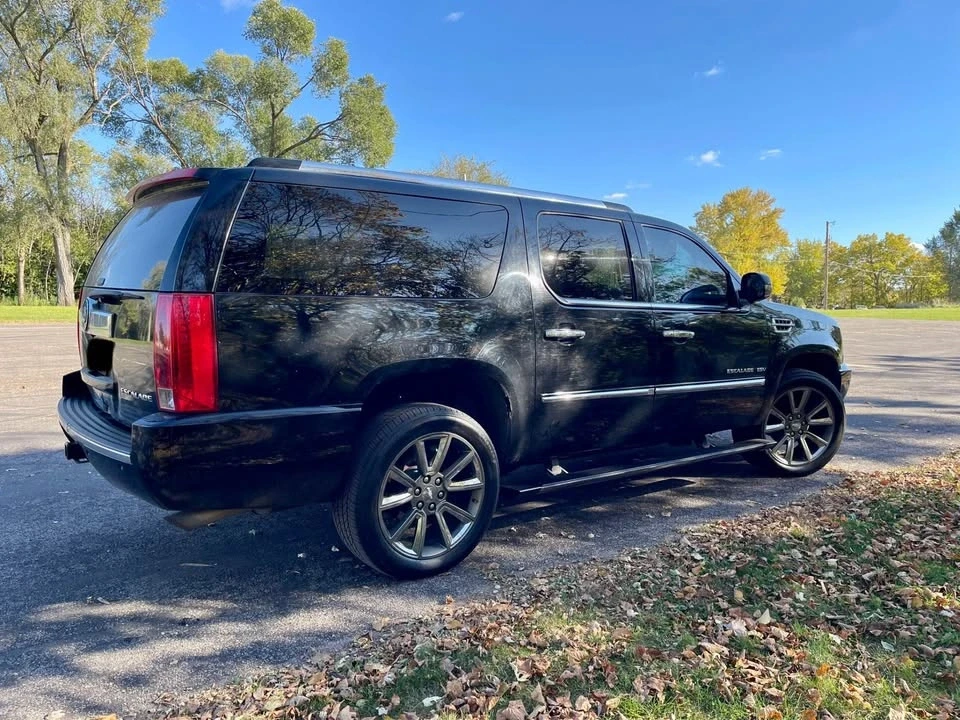 2010 Cadillac Escalade & EXT 3rd Gen - Image 6 of 19