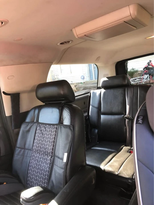 2010 Cadillac Escalade & EXT 3rd Gen - Image 3 of 5