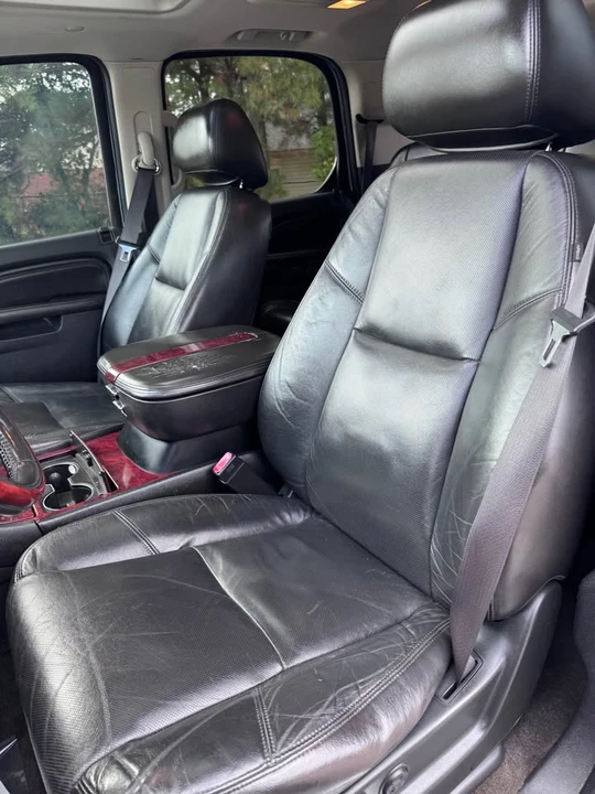 2010 Cadillac Escalade & EXT 3rd Gen - Image 12 of 20