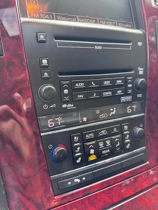 2010 Cadillac Escalade & EXT 3rd Gen - Image 17 of 20