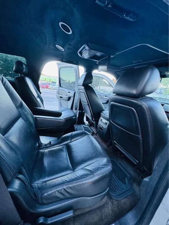 2010 Cadillac Escalade & EXT 3rd Gen - Image 10 of 17
