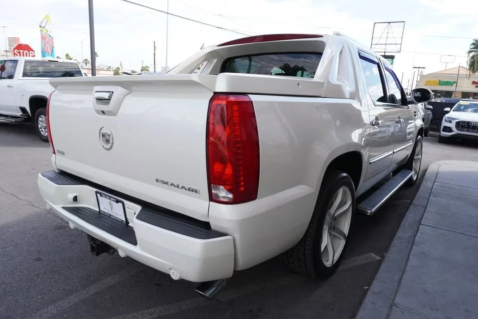 2010 Cadillac Escalade & EXT 2nd Gen - Image 16 of 20