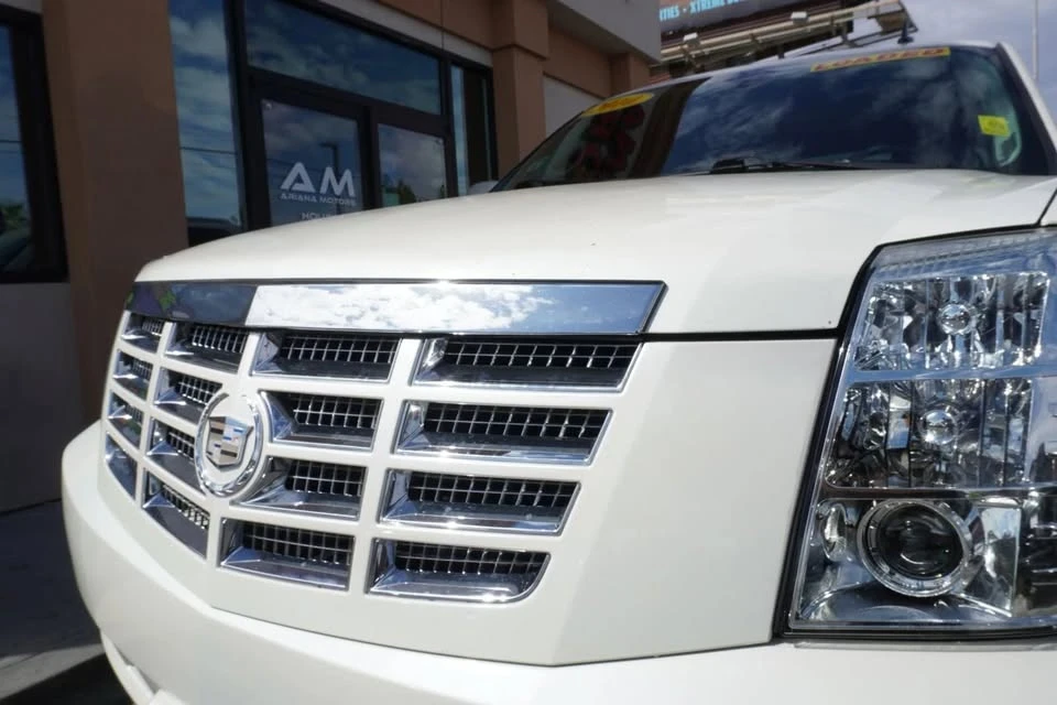 2010 Cadillac Escalade & EXT 2nd Gen - Image 4 of 20