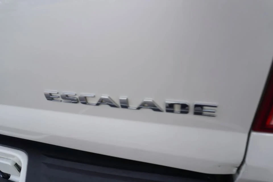 2010 Cadillac Escalade & EXT 2nd Gen - Image 12 of 20