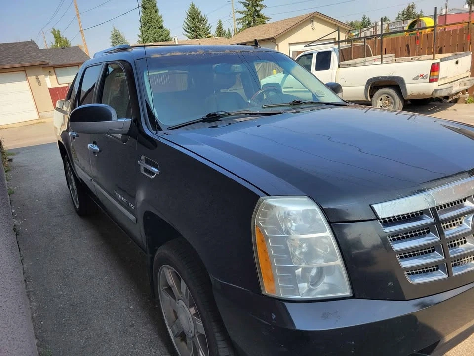 2010 Cadillac Escalade & EXT 2nd Gen - Image 5 of 7