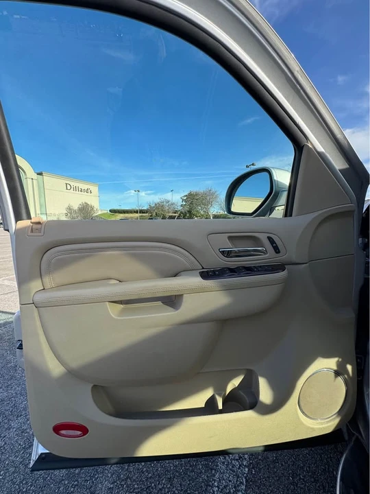 2010 Cadillac Escalade & EXT 3rd Gen - Image 11 of 18