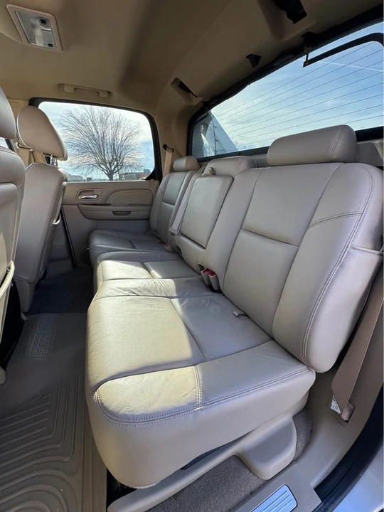 2010 Cadillac Escalade & EXT 3rd Gen - Image 12 of 18