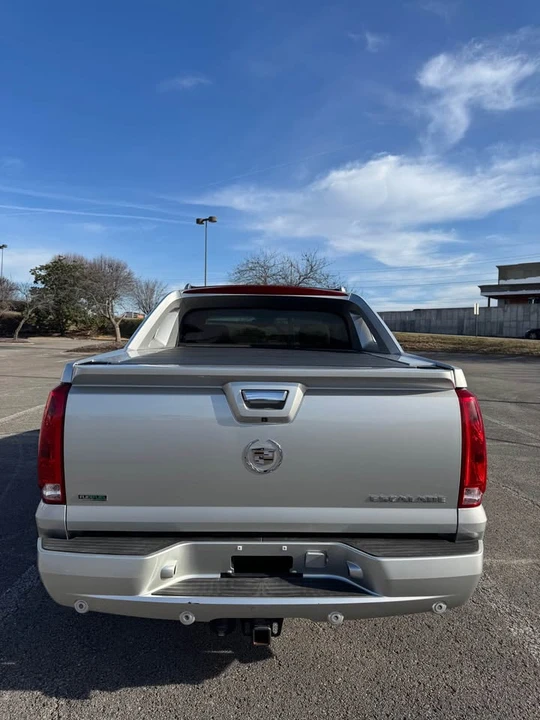 2010 Cadillac Escalade & EXT 3rd Gen - Image 6 of 18