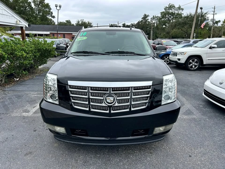 2010 Cadillac Escalade & EXT 3rd Gen - Image 2 of 19