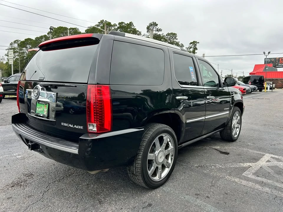 2010 Cadillac Escalade & EXT 3rd Gen - Image 4 of 19