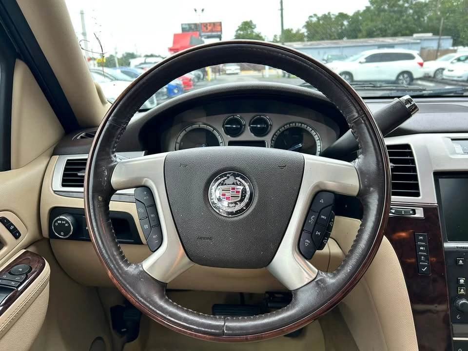 2010 Cadillac Escalade & EXT 3rd Gen - Image 9 of 19