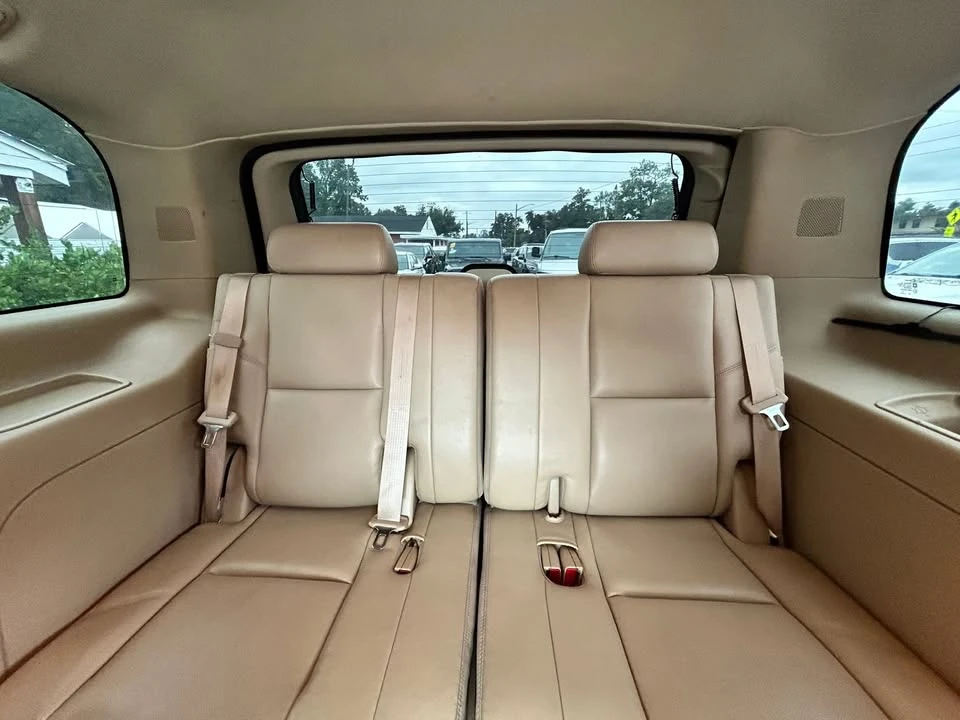 2010 Cadillac Escalade & EXT 3rd Gen - Image 8 of 19