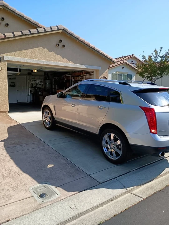 2010 Cadillac SRX - Image 3 of 3