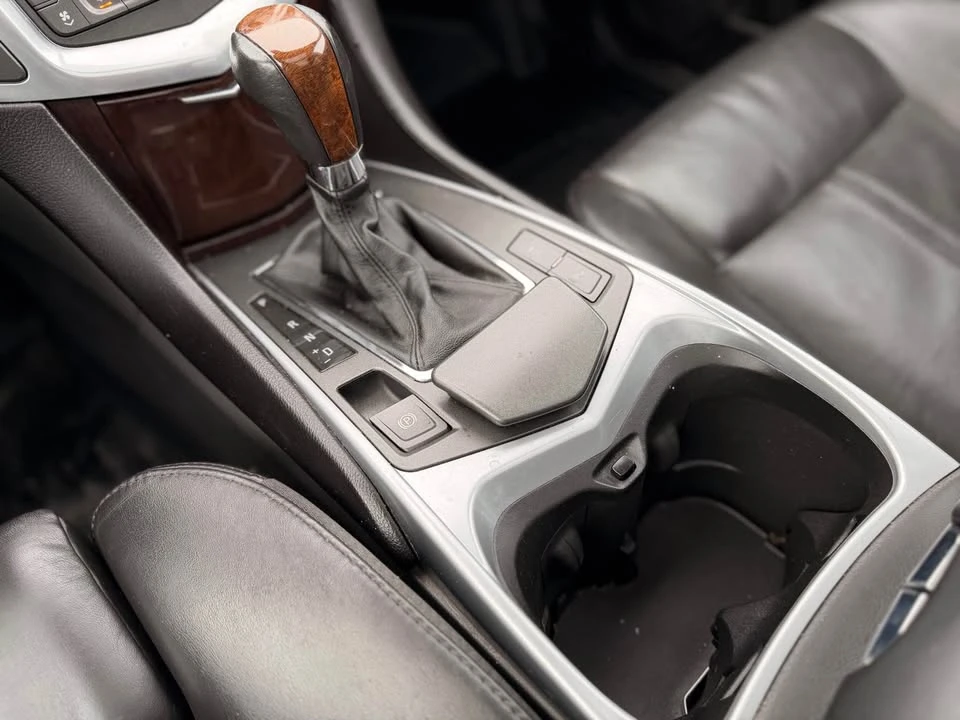 2010 Cadillac SRX - Image 13 of 17