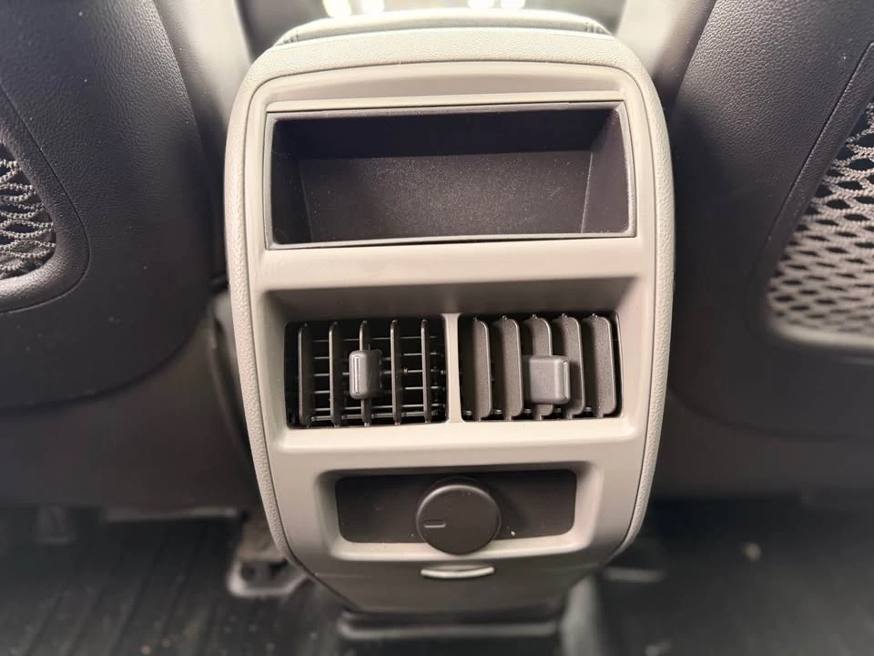 2010 Cadillac SRX - Image 14 of 17