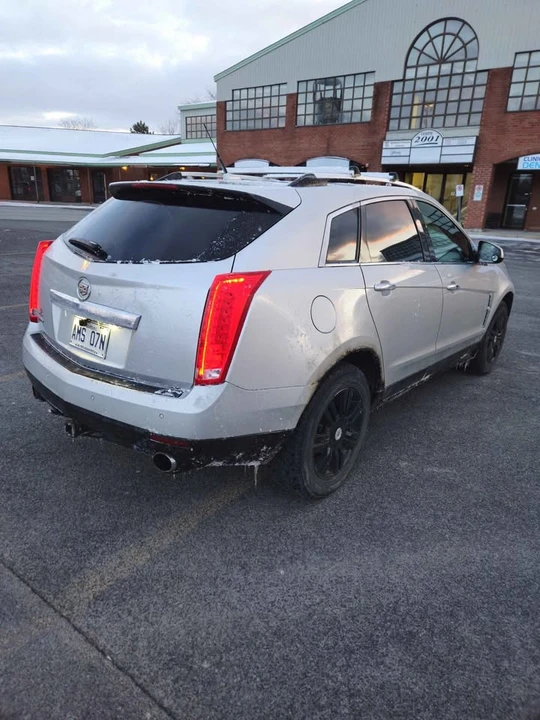 2010 Cadillac SRX - Image 4 of 11