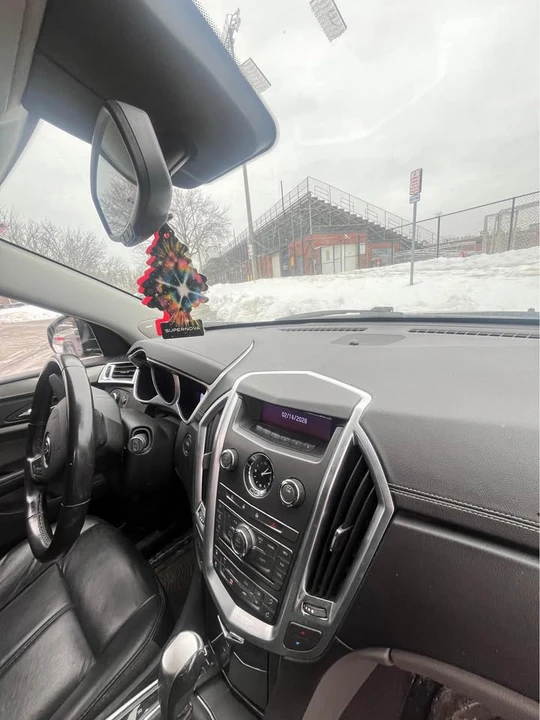 2010 Cadillac SRX - Image 7 of 9
