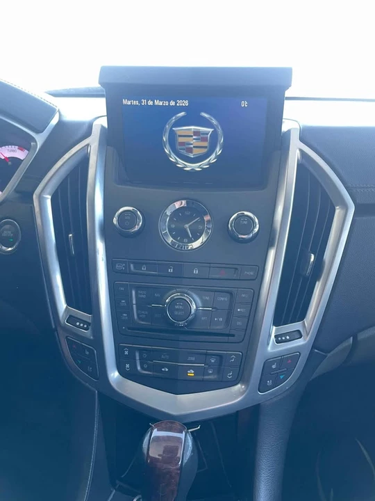 2010 Cadillac SRX - Image 13 of 16