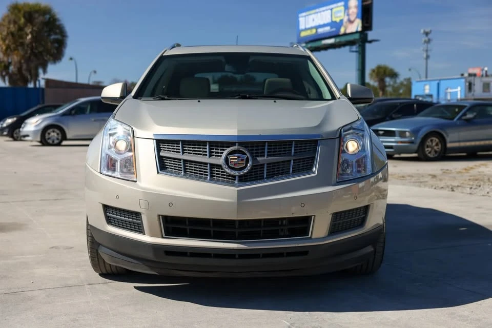 2010 Cadillac SRX - Image 9 of 20