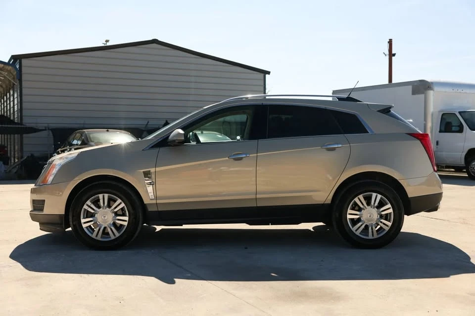 2010 Cadillac SRX - Image 2 of 20