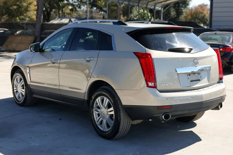 2010 Cadillac SRX - Image 3 of 20