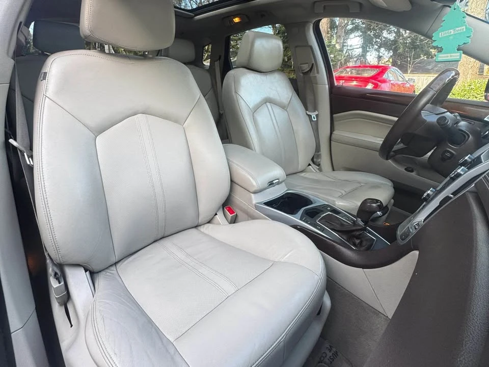 2010 Cadillac SRX - Image 11 of 17