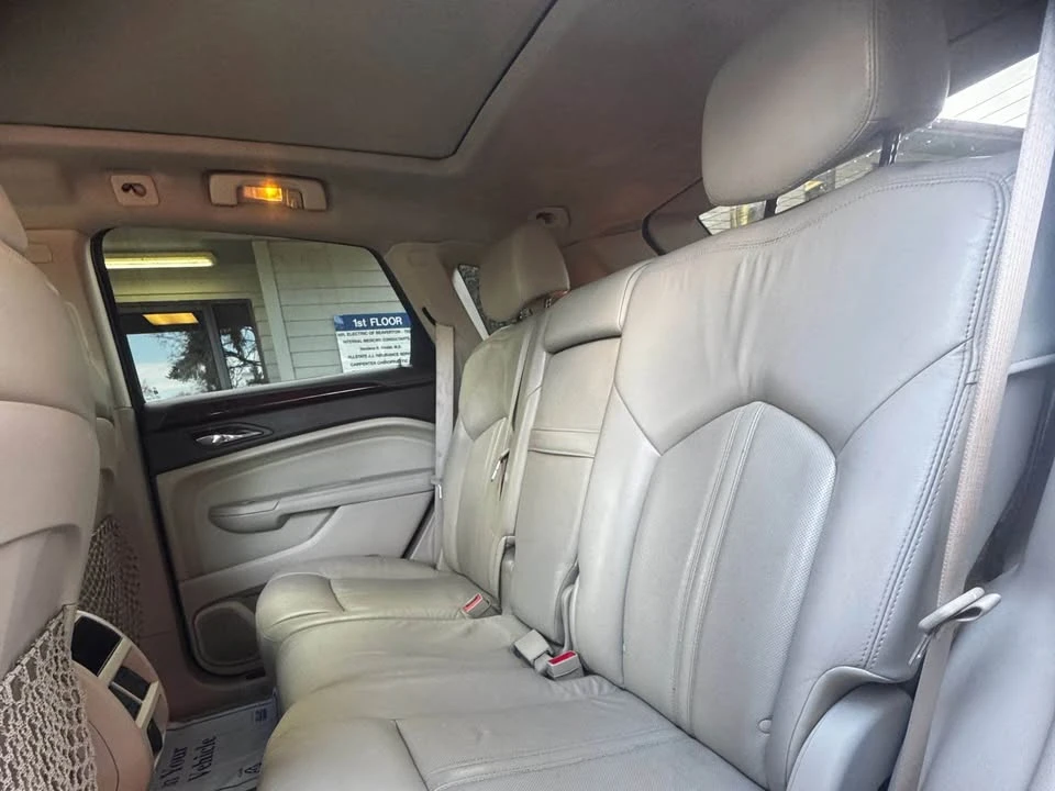 2010 Cadillac SRX - Image 12 of 17