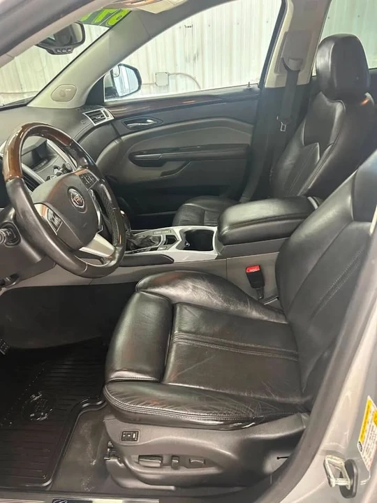 2010 Cadillac SRX - Image 11 of 20