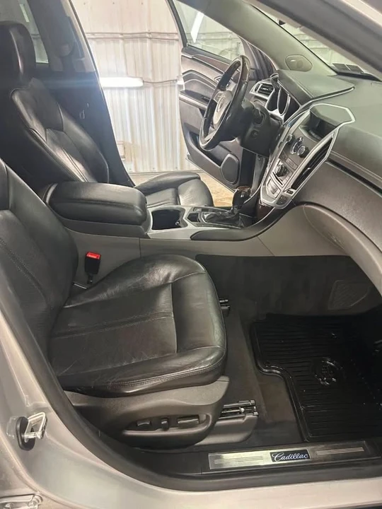 2010 Cadillac SRX - Image 15 of 20