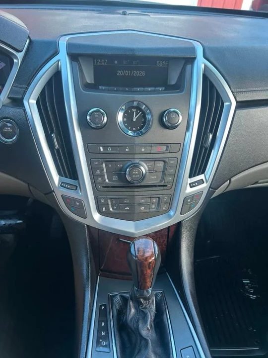 2010 Cadillac SRX - Image 13 of 20