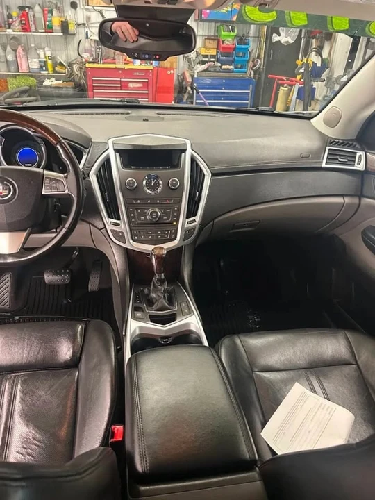 2010 Cadillac SRX - Image 12 of 20