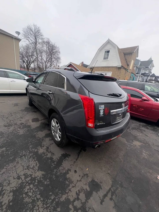 2010 Cadillac SRX - Image 9 of 15