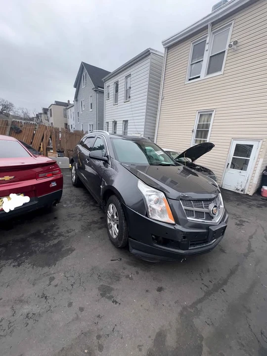 2010 Cadillac SRX - Image 3 of 15