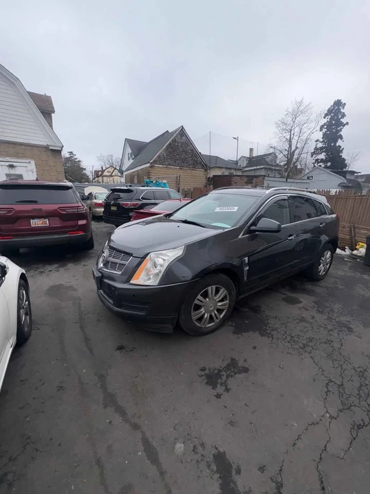 2010 Cadillac SRX - Image 4 of 15