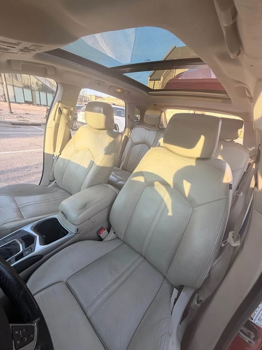2010 Cadillac SRX - Image 8 of 9