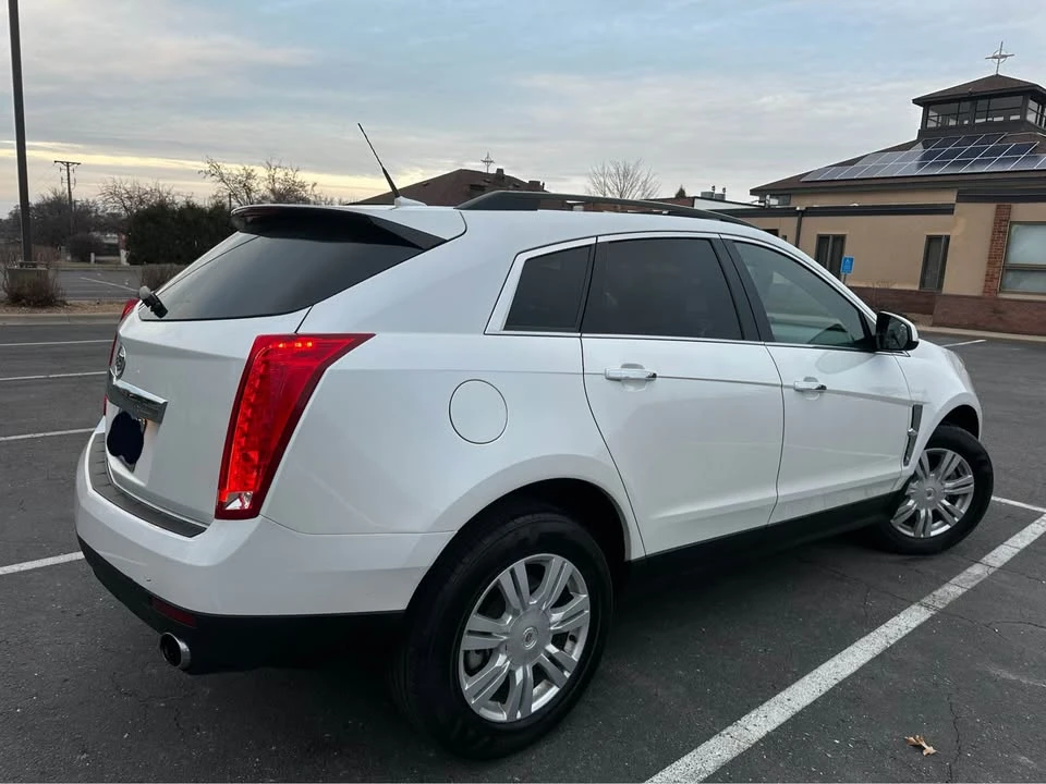 2010 Cadillac SRX - Image 5 of 18