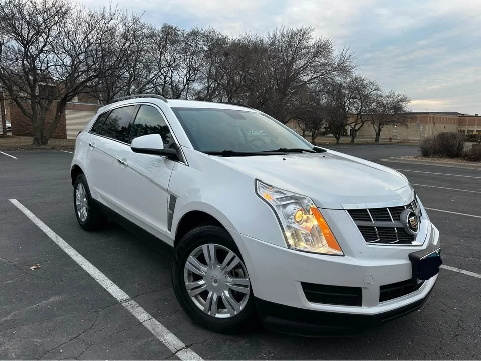 2010 Cadillac SRX - Image 8 of 18