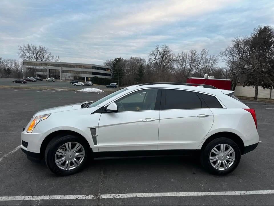 2010 Cadillac SRX - Image 7 of 18