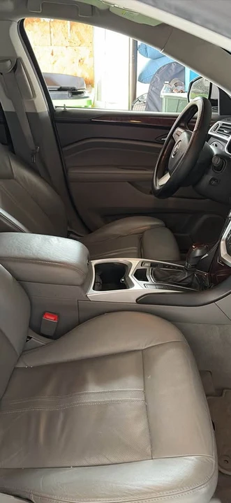 2010 Cadillac SRX - Image 3 of 6