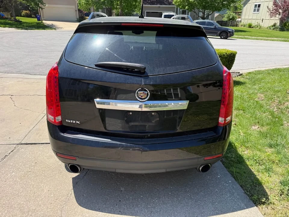 2010 Cadillac SRX - Image 4 of 10