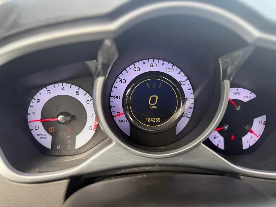 2010 Cadillac SRX - Image 11 of 18