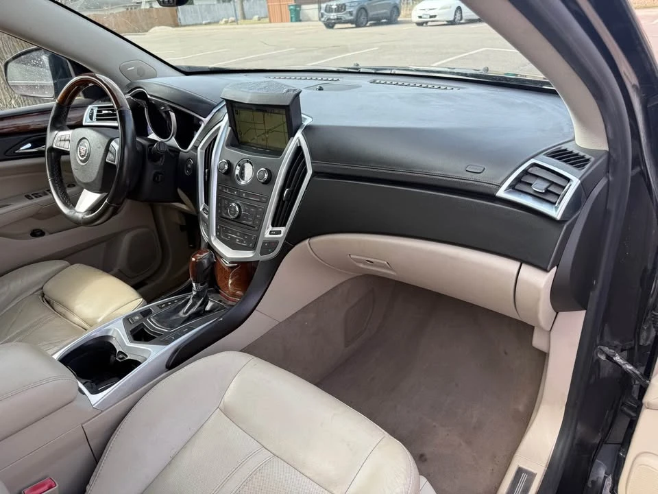 2010 Cadillac SRX - Image 13 of 18