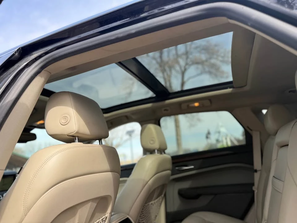 2010 Cadillac SRX - Image 9 of 18
