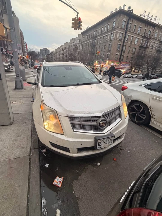 2010 Cadillac SRX - Image 3 of 7