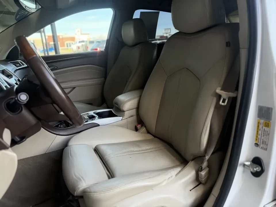 2010 Cadillac SRX - Image 11 of 20