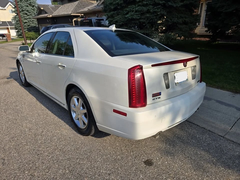 2010 Cadillac STS - Image 5 of 13